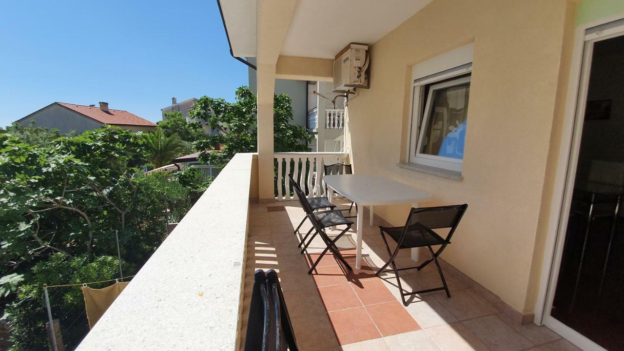 Apartments Mislav Novalja Exterior foto