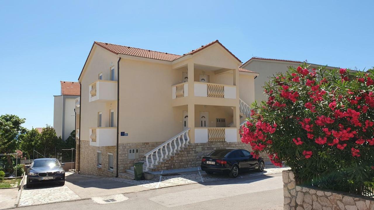Apartments Mislav Novalja Exterior foto
